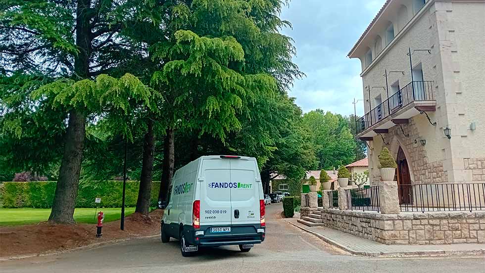 Furgoneta frigorífica 9m3 en trayecto