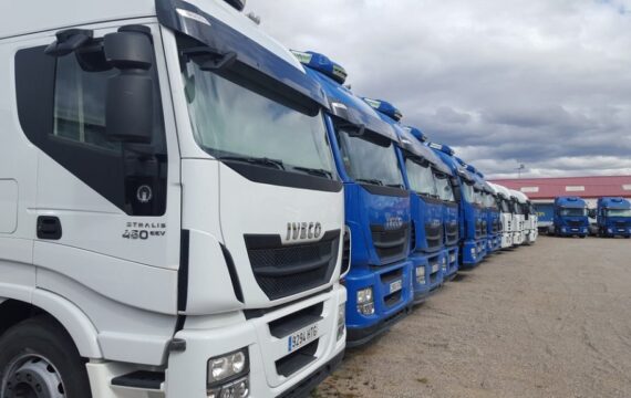 Nueva entrada en el stock 30 tractoras IVECO Hi Way