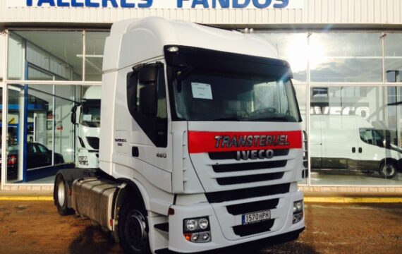 Entrega de tractora  IVECO AS440S46TP.